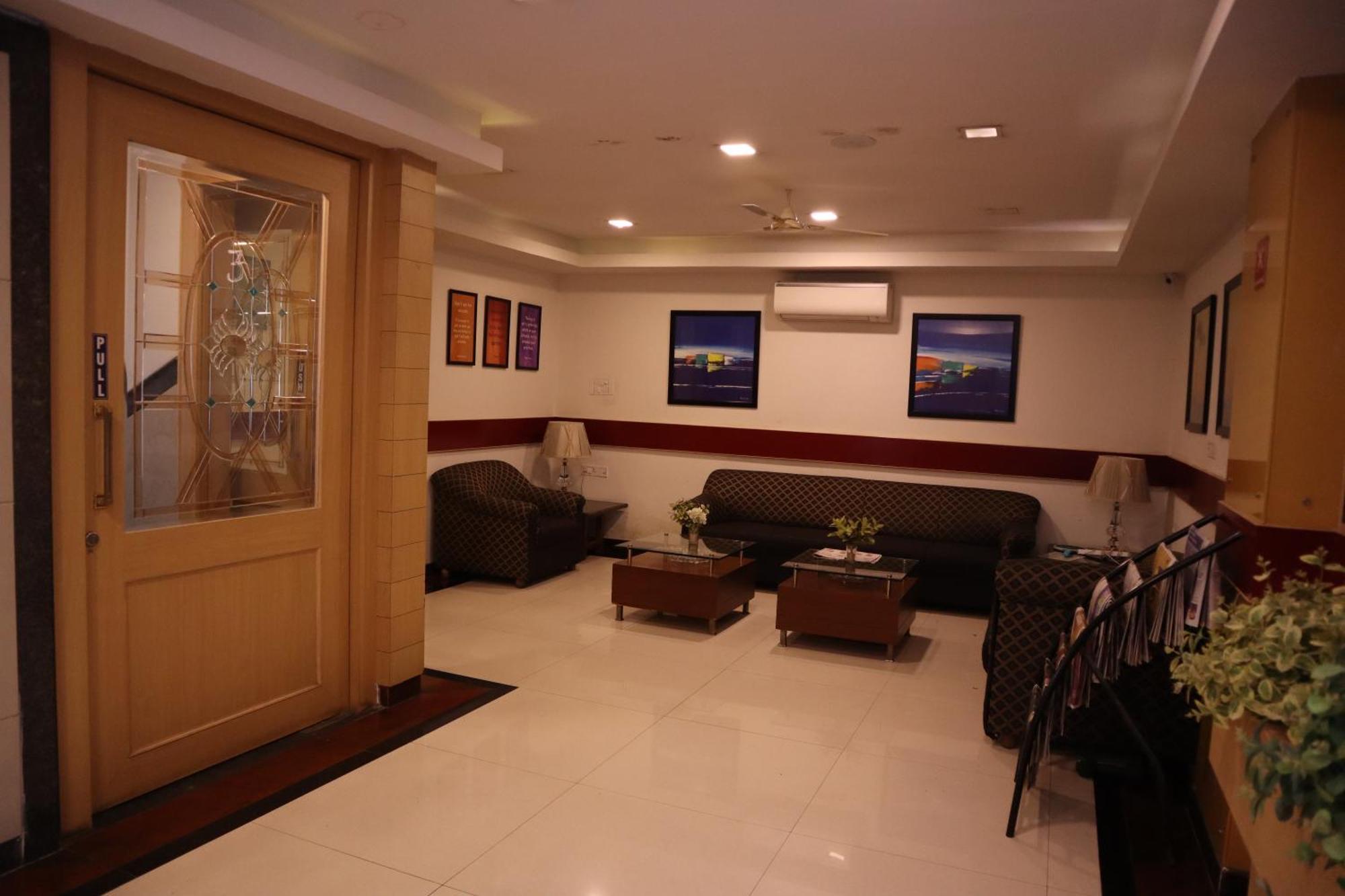 Sri Sai Ram Suites Бенґалуру Екстер'єр фото