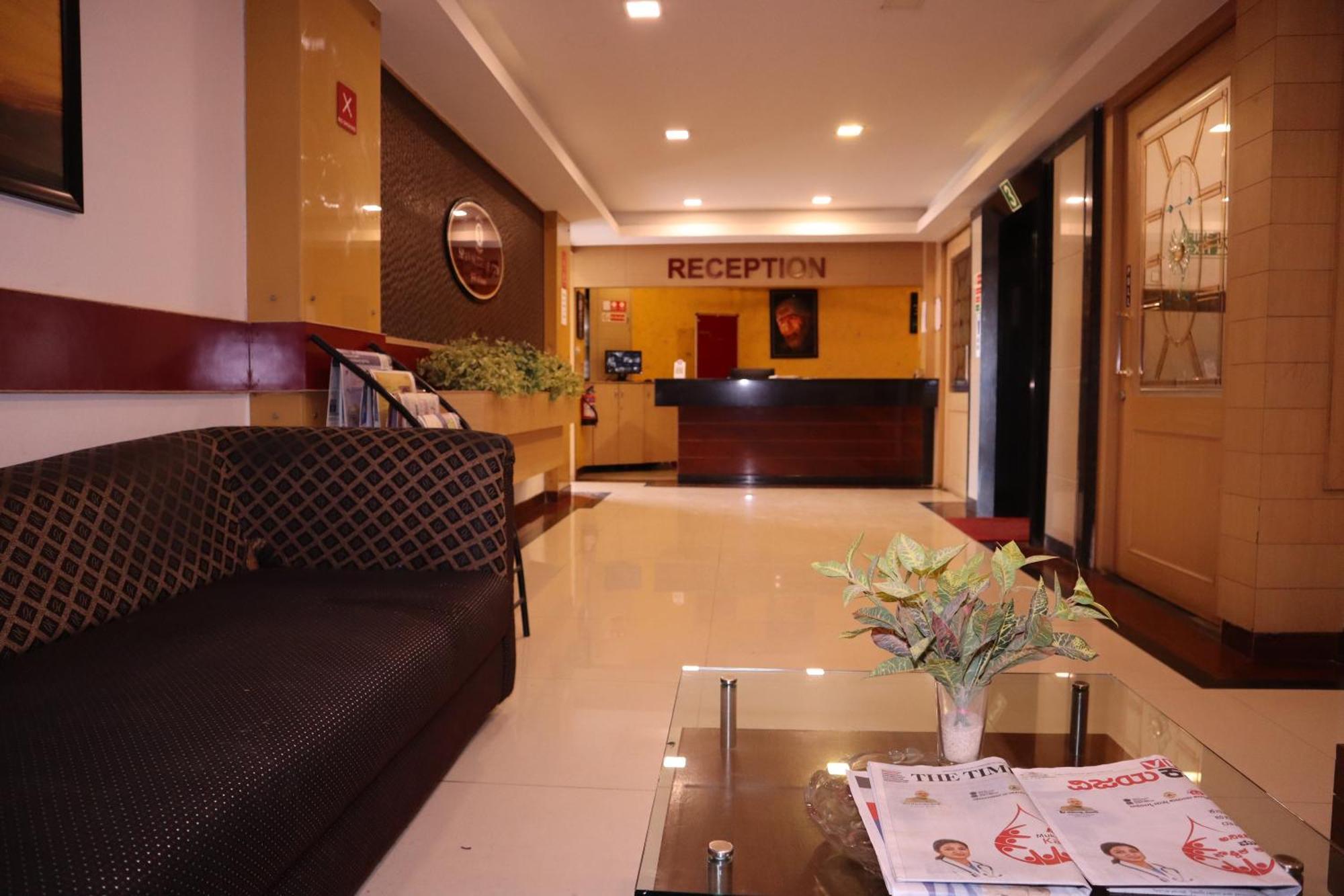 Sri Sai Ram Suites Бенґалуру Екстер'єр фото