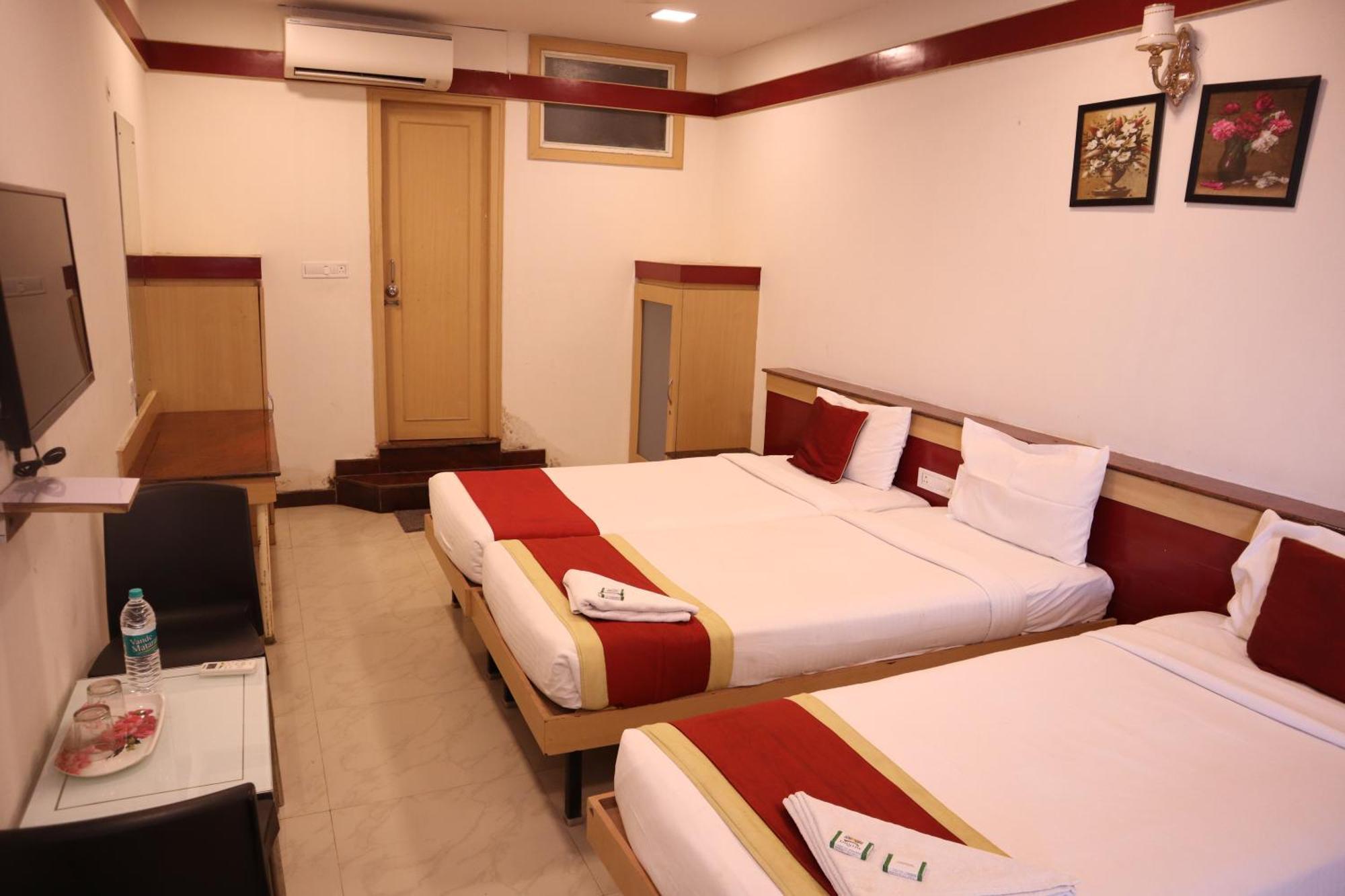 Sri Sai Ram Suites Бенґалуру Екстер'єр фото